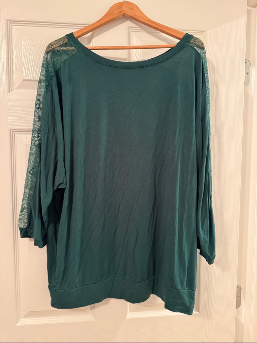 torrid Green Lace-Shoulder Pullover Top